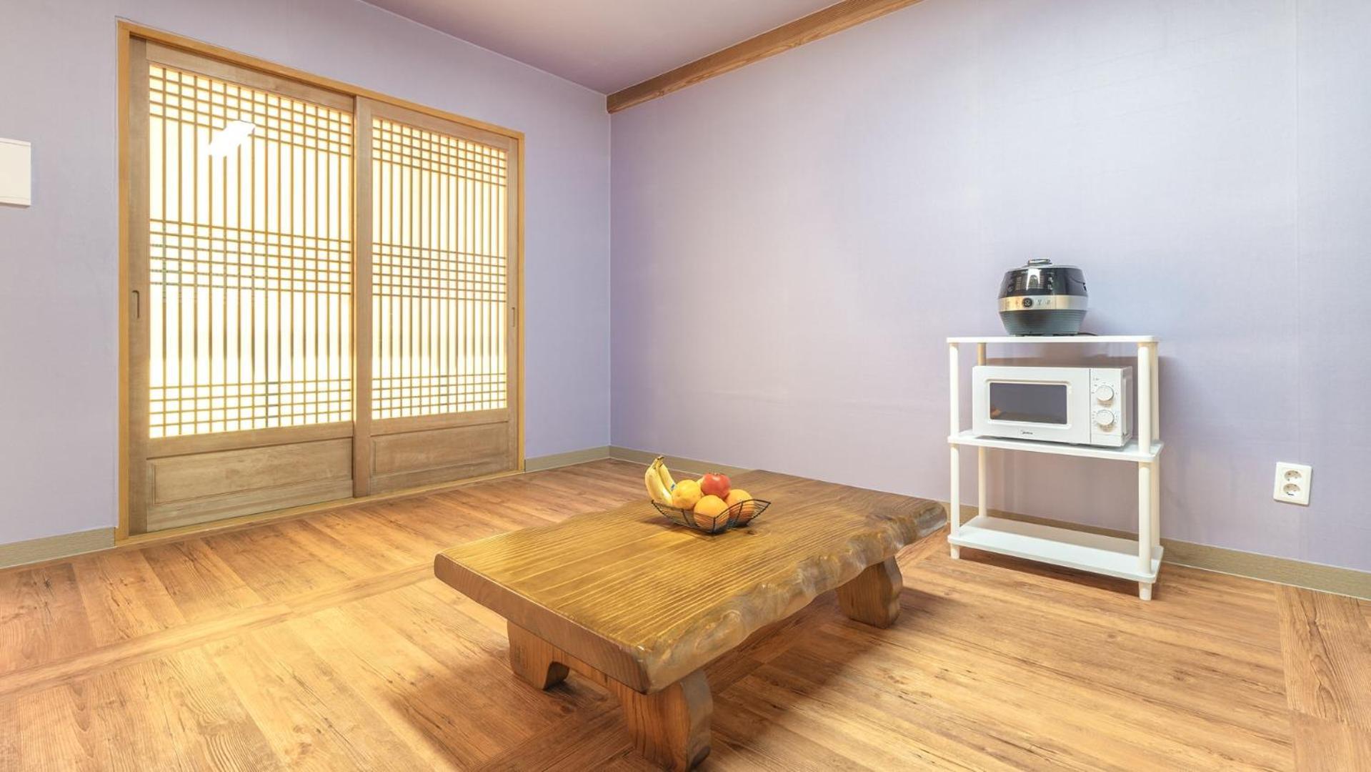 Gyeongju Gampo Byeolbit Hanok Pension Room photo